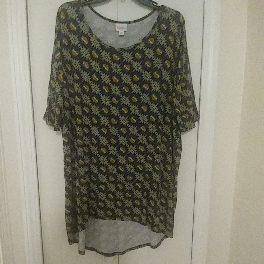 LuLaRoe "Classic T" Purple Geometric Print Shirt